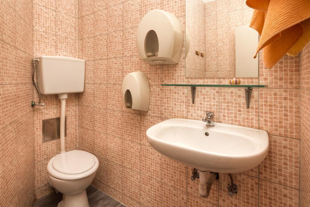 Hostel 54 Загреб Экстерьер фото